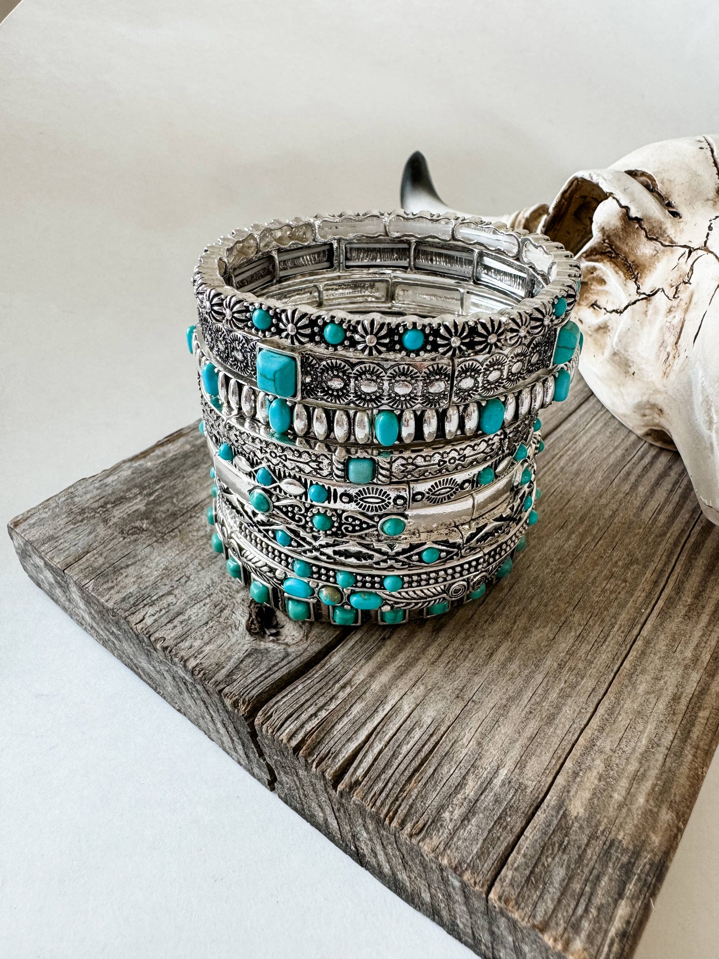 Western Turquoise Stone Stretch Bracelet 